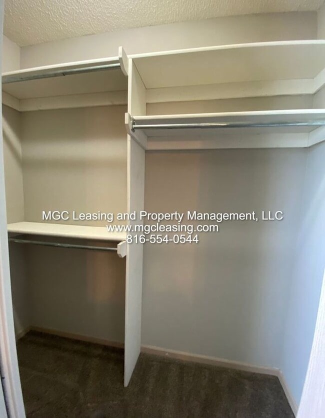 Building Photo - SOUTH GARDEN TOWNHOMES