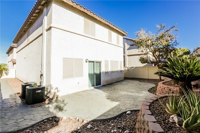 Building Photo - 10525 Silver Cholla Ct