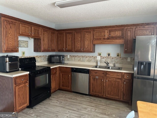 Building Photo - 610 City Park Dr