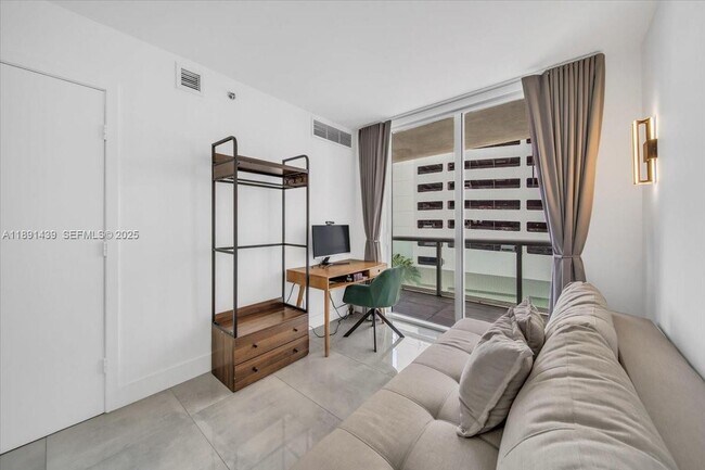 Building Photo - 50 Biscayne Blvd