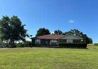 Building Photo - 476207 E 1094 Rd