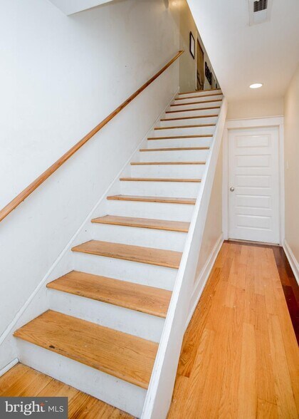 Building Photo - 4513 Silverwood St