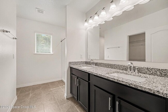 Building Photo - 849 Brookview Ln