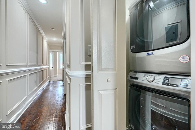 Building Photo - 2630 E Baltimore St