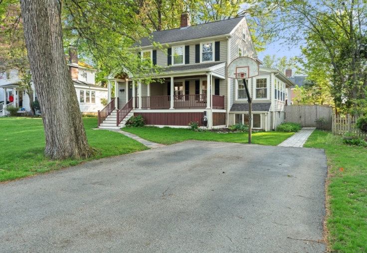Building Photo - 62 Harding Rd