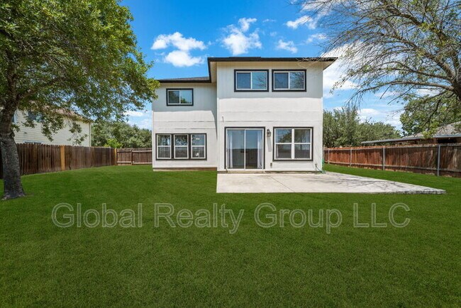 Building Photo - 215 Chisholm Trail