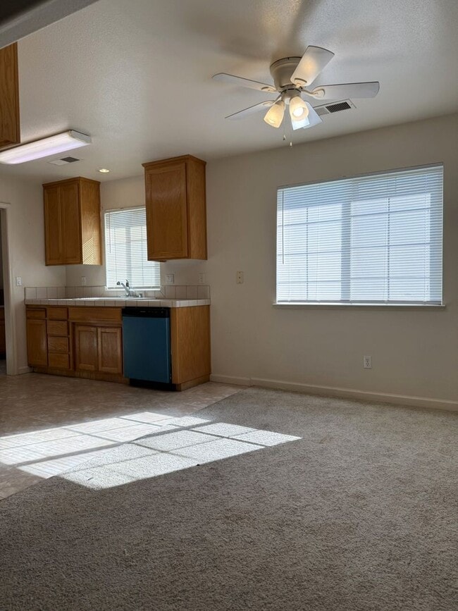 Building Photo - Spacious 2/1 in the country AVAILABLE NOW!!!