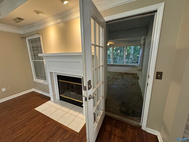 Building Photo - 109 Capote Dr