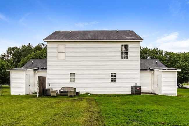 Building Photo - 33 Brantley Cir