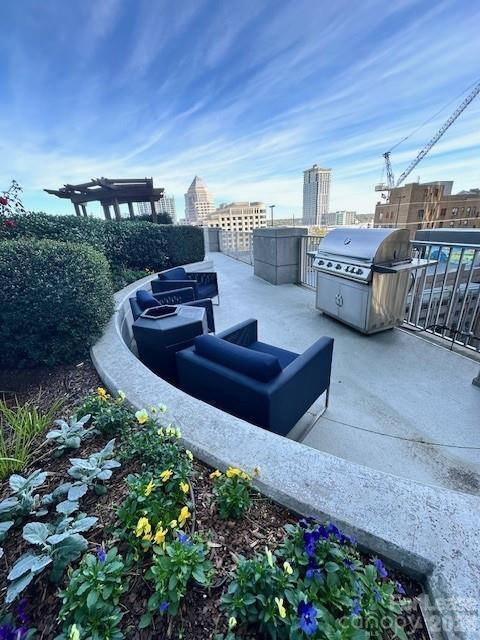 Building Photo - 210 N Church St