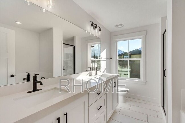 Building Photo - 10584 Canyon Villa Dr