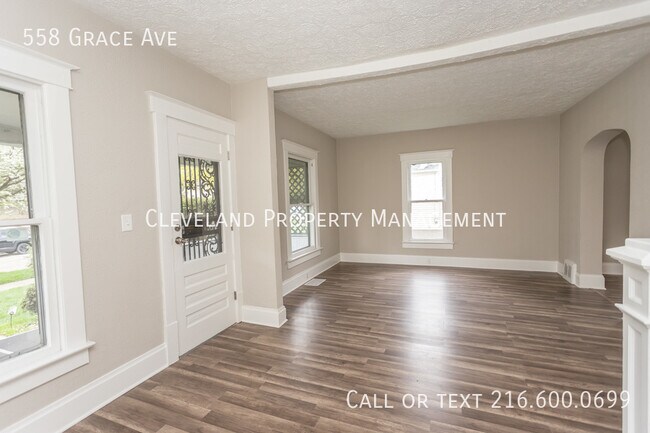 Building Photo - 558 Grace Ave