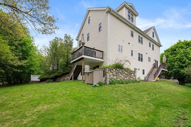 Building Photo - 2 Summer Hill Cir