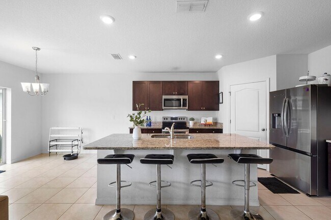 Building Photo - 5125 Fiddlewood Way