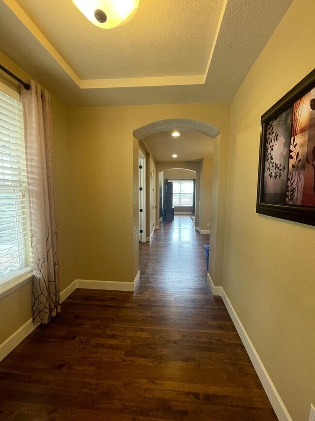Building Photo - Sprawling Two-Story Home in SE Ft. Collins