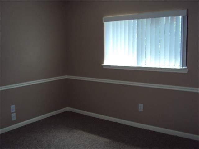 Building Photo - 7927 Battleoak Dr