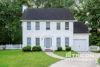 Building Photo - 714 Meridian Ct SW
