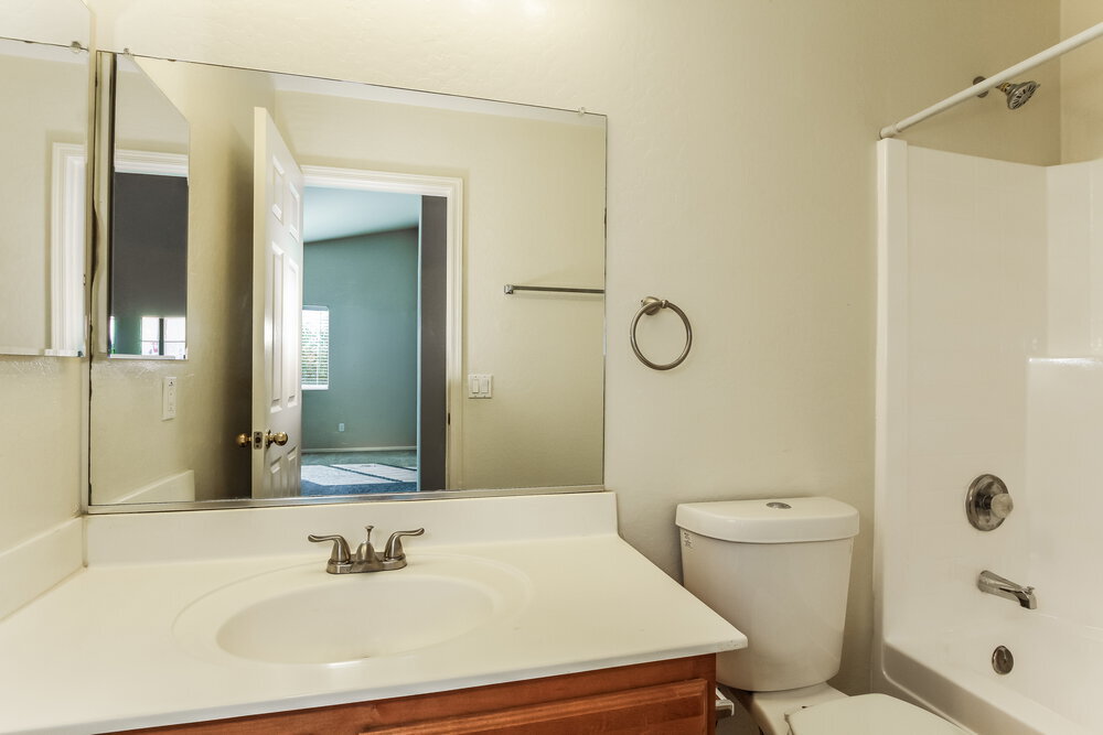 Building Photo - 3329 W Wayland Dr