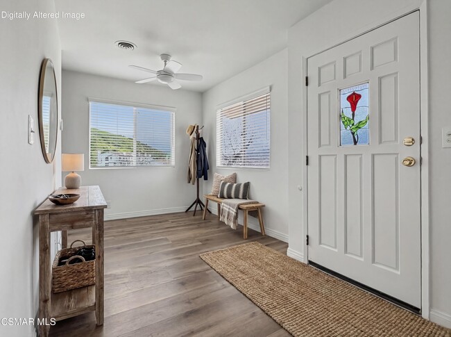 Building Photo - 2485 E Hillcrest Dr