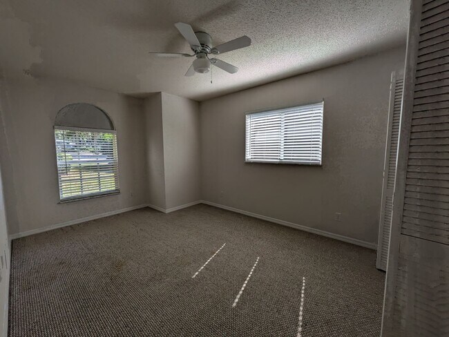 Building Photo - RAINBOW SPRINGS COUNTRY CLUB