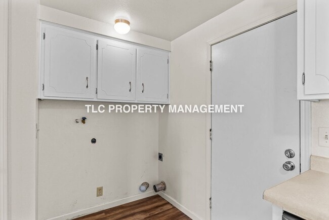 Building Photo - 4669-4671 Barger Drive