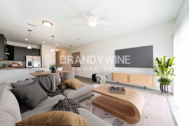 Building Photo - 547 Narnia Ct