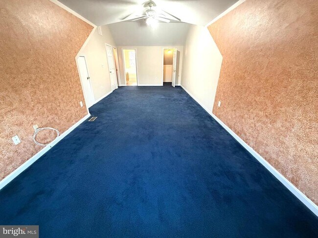 Building Photo - 540 Bridgeport Pl