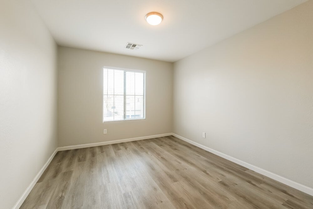 Building Photo - 3733 W Dunbar Dr