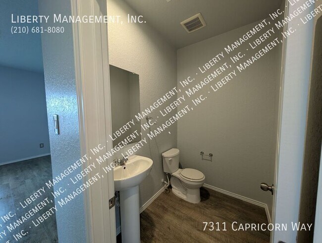 Building Photo - 7311 Capricorn Way