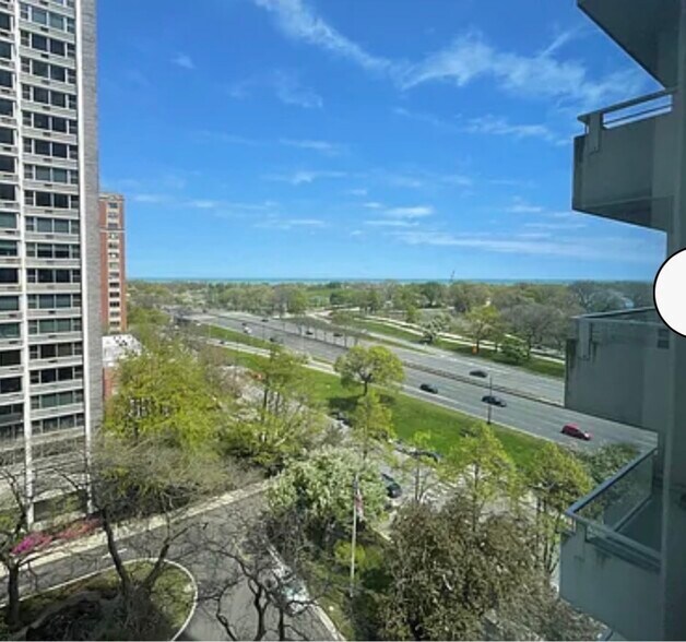 Building Photo - 4250 N Marine Dr