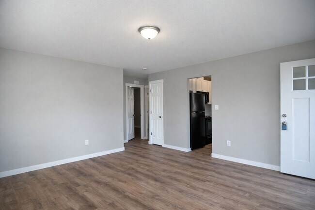 Building Photo - 1410 E 30th St