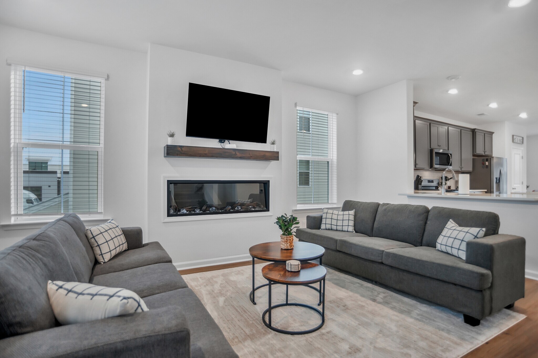 Building Photo - 214 Yorkshire Dr