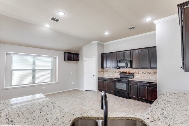 Building Photo - 11629 Champion Creek Dr