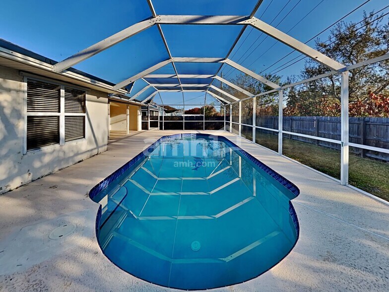 Building Photo - 3029 SE Wake Rd