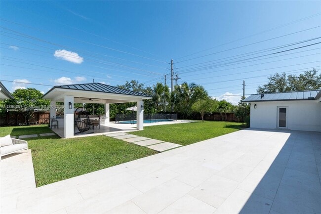 Building Photo - 7505 SW 141st St