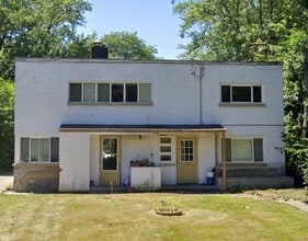 Building Photo - 120 36th St NE