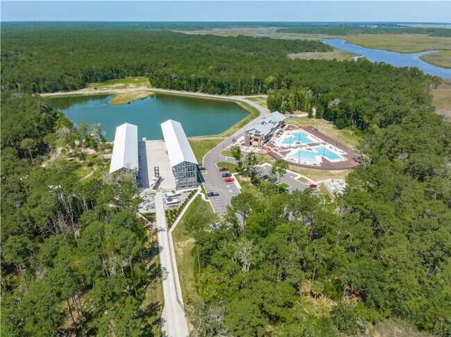 Building Photo - Waterways