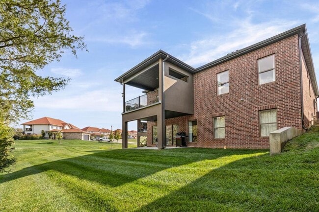 Building Photo - 5709 Bower Ln