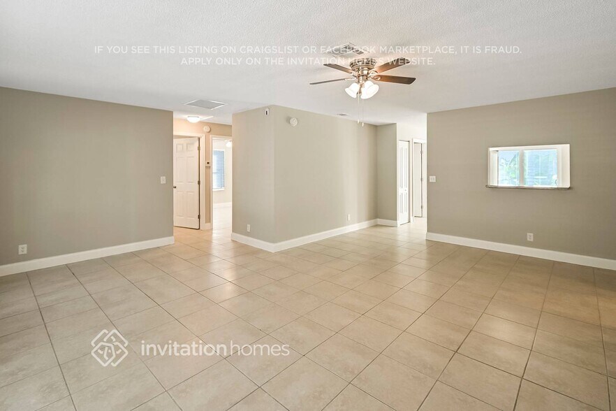 Building Photo - 5796 Aurora Ct