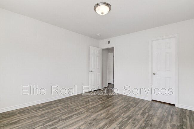 Building Photo - 4737 34th St