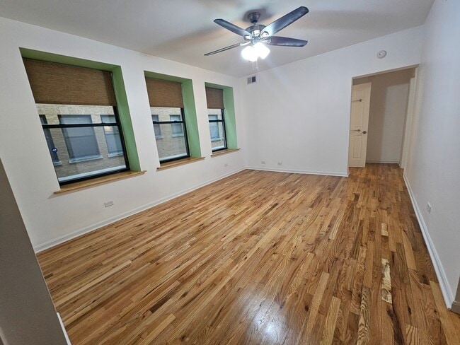 Building Photo - 7203 S Yates Blvd