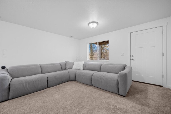 Building Photo - 645 S Plum Creek Ln E