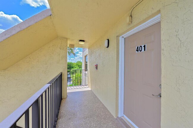 Building Photo - 9355 SW 8th St