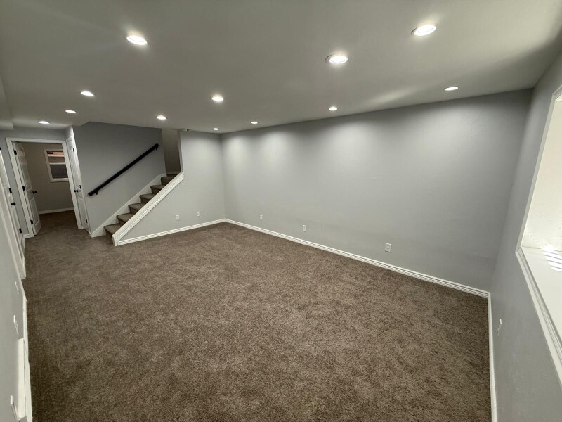 Building Photo - 8335 S 1050 E