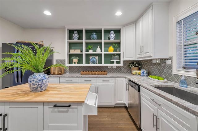 Building Photo - 6514 Kenwell St