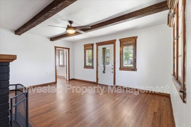 Building Photo - 3077 Benton St