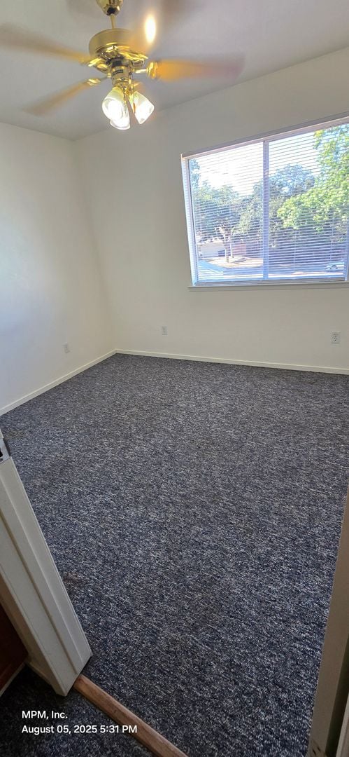 Building Photo - Cute 2 bedroom