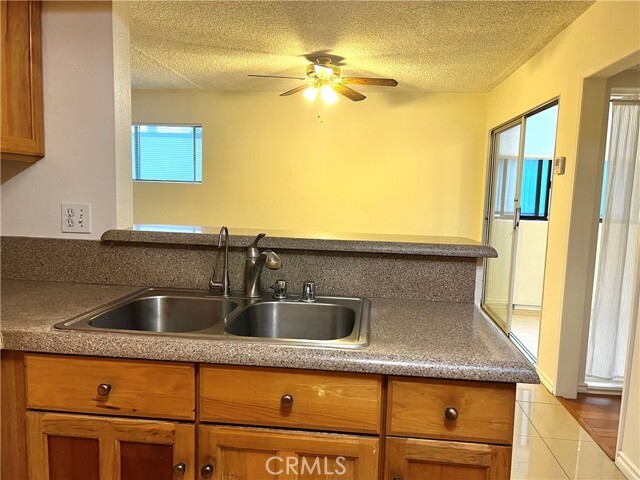 Building Photo - 540 Fairview Ave