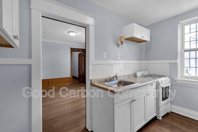 Building Photo - 12 E Depew Ave