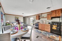 Building Photo - 376 W Buell Dr